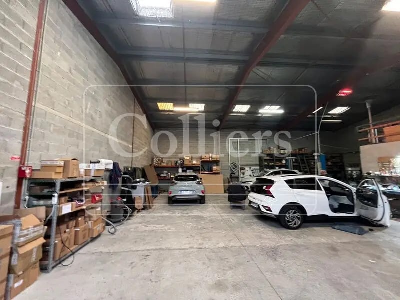 Office in Aubagne for lease Interior Photo- Image 1 of 9