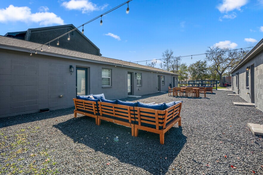 4950-4952 Polk Street, Houston, TX for sale - Building Photo - Image 3 of 6