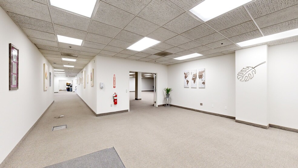 400 Commerce Blvd, Carlstadt, NJ for lease - Matterport 3D Scan - Image 3 of 10