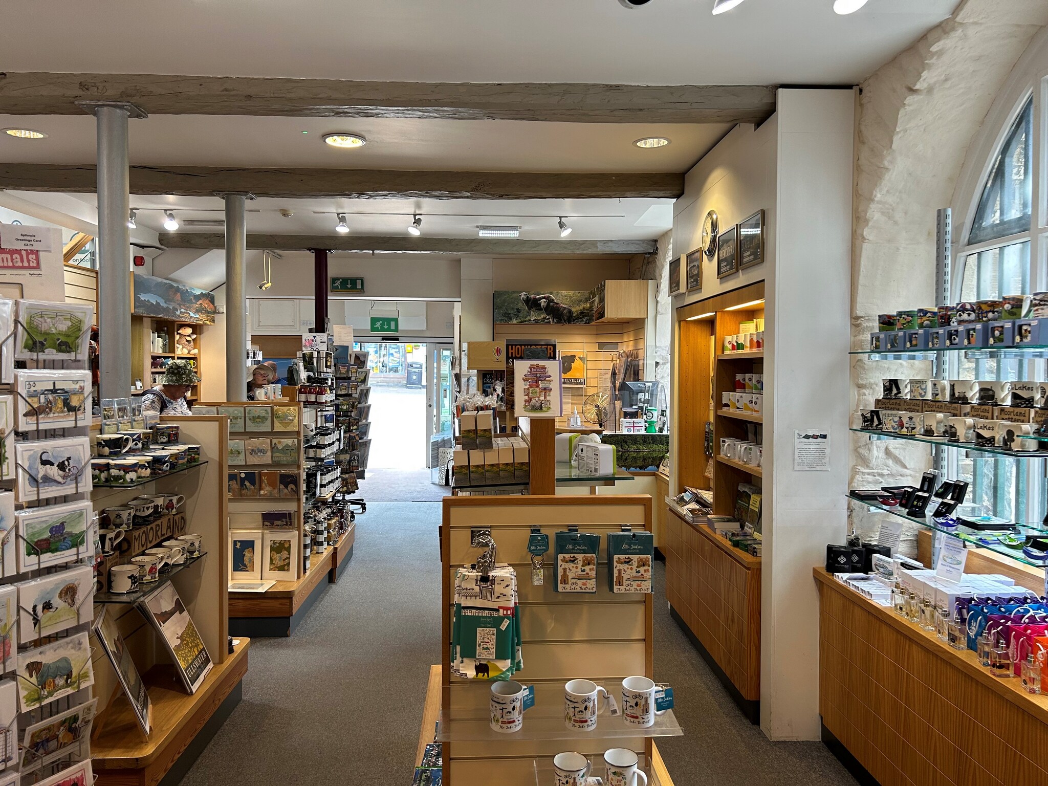 Market Sq, Keswick for lease Interior Photo- Image 1 of 4