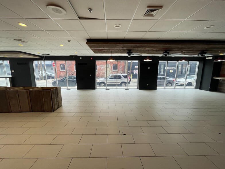 1536 N Carlisle St, Philadelphia, PA for lease - Interior Photo - Image 2 of 17