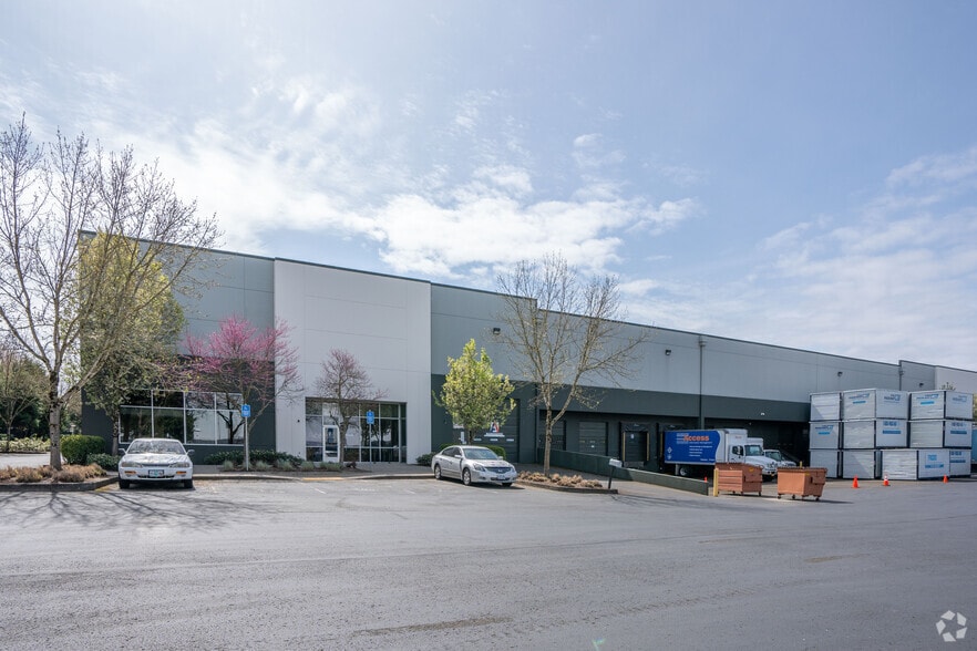 23040-23070 NE Townsend Way, Fairview, OR for lease - Primary Photo - Image 1 of 6