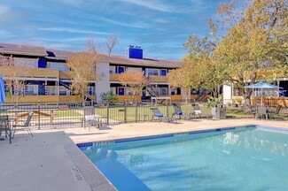 More details for 483 Laurel Ln, New Braunfels, TX - Multifamily for Sale
