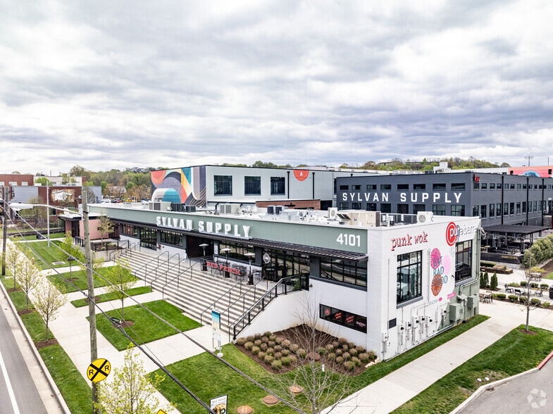 4101 Charlotte Ave, Nashville, TN for lease - Building Photo - Image 2 of 10