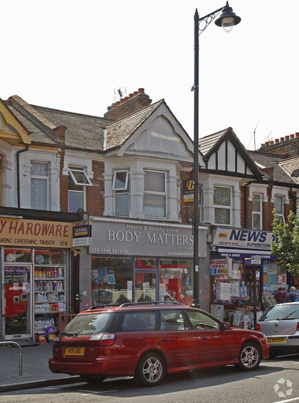 102 Northfield Ave, London for sale - Primary Photo - Image 1 of 1