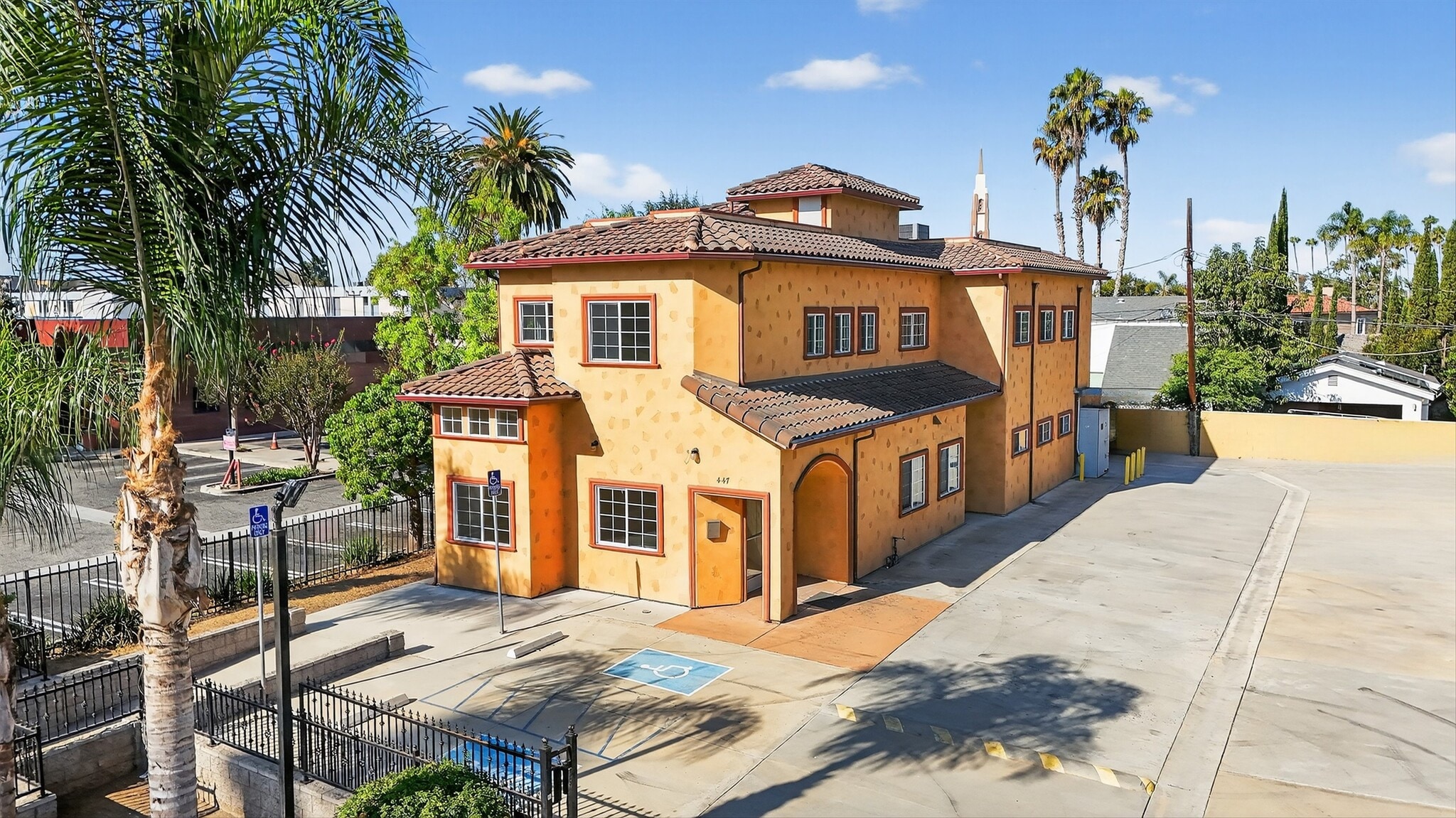 447 N Prairie Ave, Inglewood, CA for lease Building Photo- Image 1 of 31