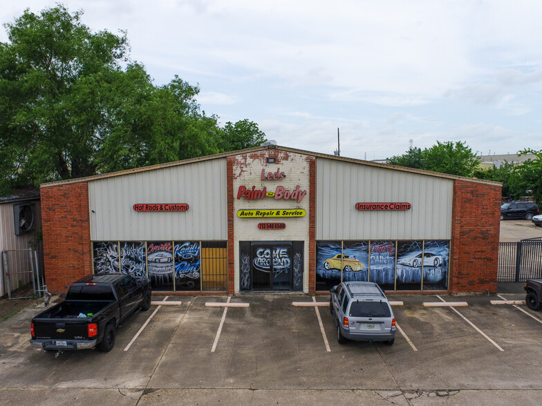 7011 Brittmoore Rd, Houston, TX for lease - Building Photo - Image 2 of 6