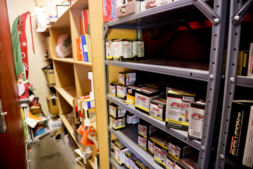 1116 Garrity Blvd, Nampa, ID for sale - Building Photo - Image 3 of 22