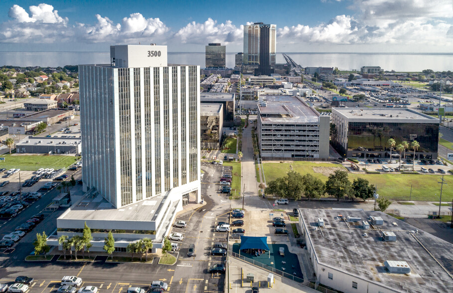 3500 N Causeway Blvd, Metairie, LA for lease - Building Photo - Image 1 of 2