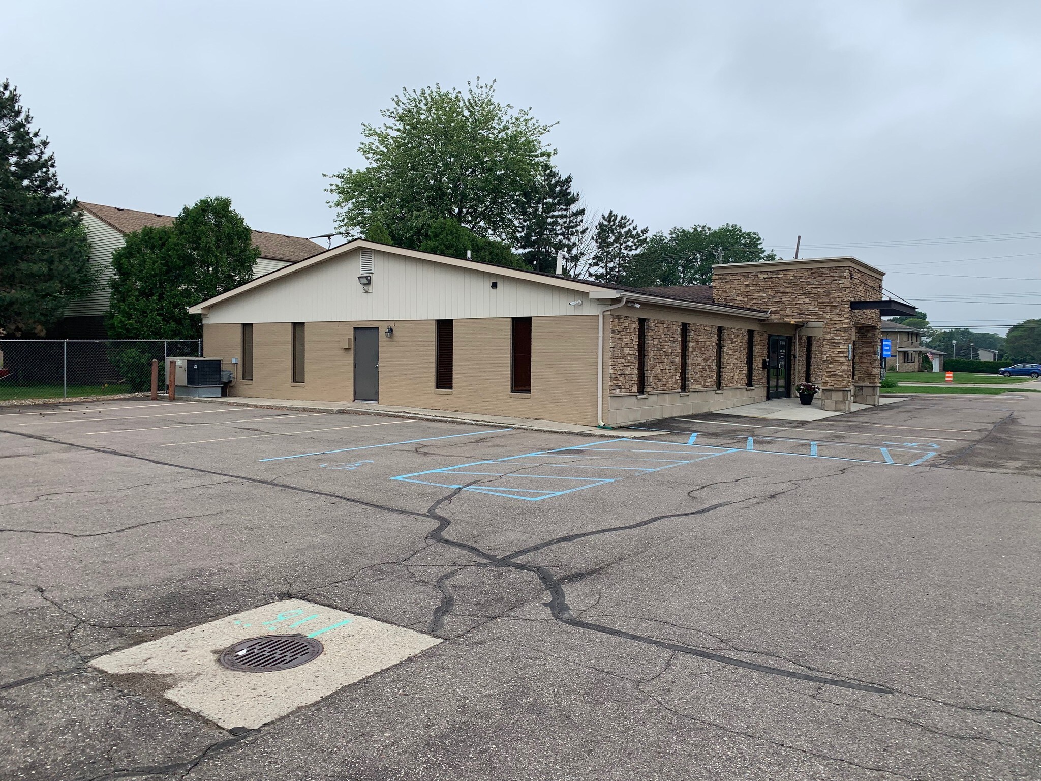 31690 Hoover Rd, Warren, MI for sale Building Photo- Image 1 of 1