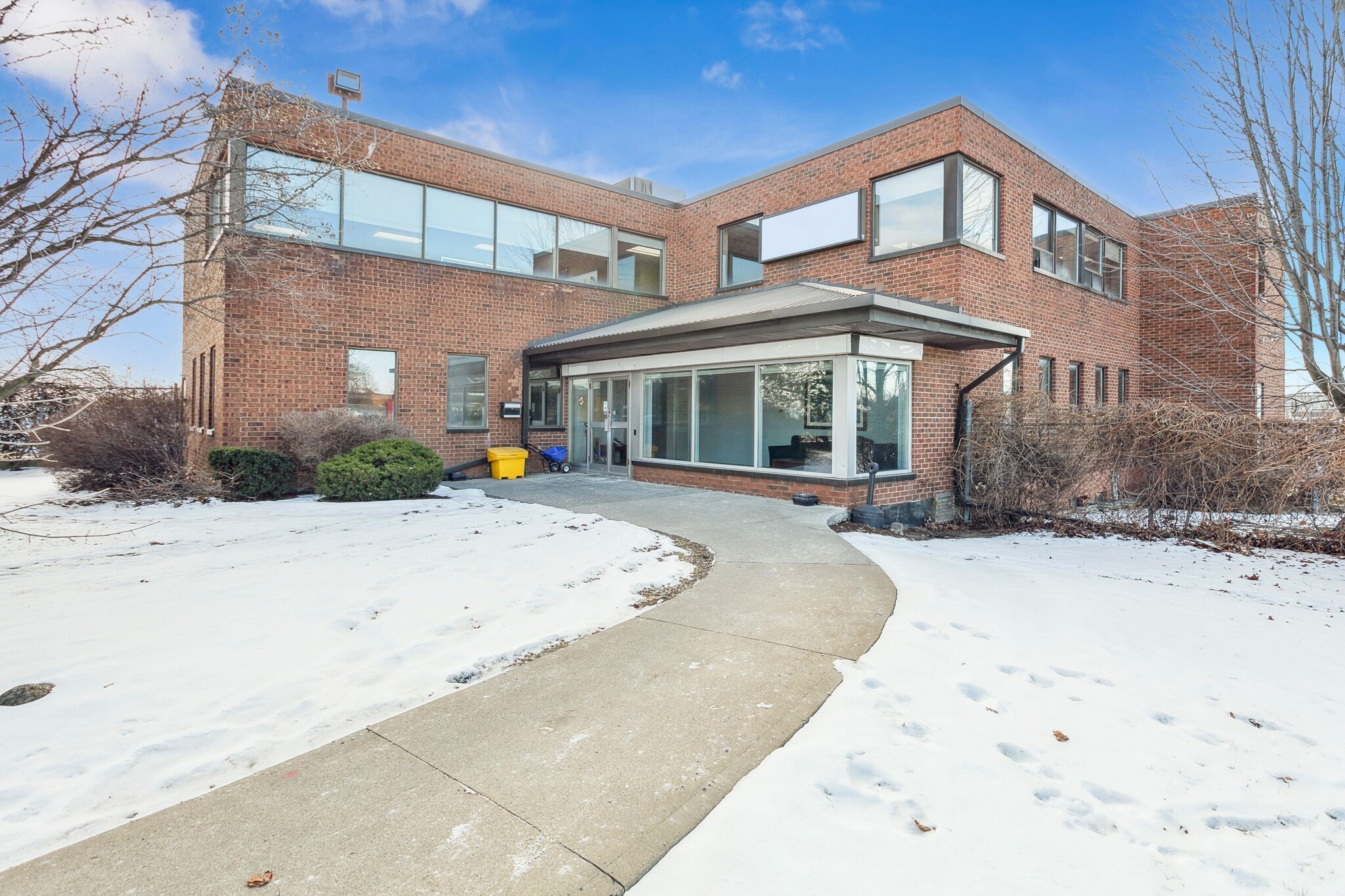 1100 Haultain Ct, Mississauga, ON for lease Building Photo- Image 1 of 6