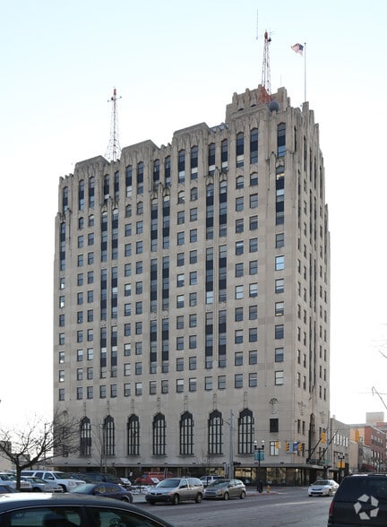 503 S Saginaw St, Flint, MI for lease - Building Photo - Image 3 of 6