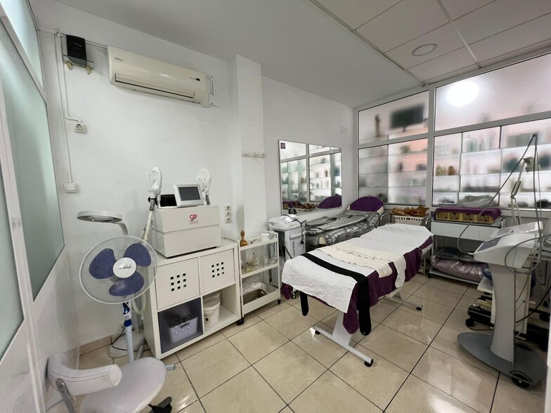 Retail in Torremolinos for sale - Interior Photo - Image 2 of 27