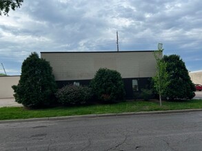 1642 Carroll Ave, Saint Paul, MN for lease Building Photo- Image 1 of 14