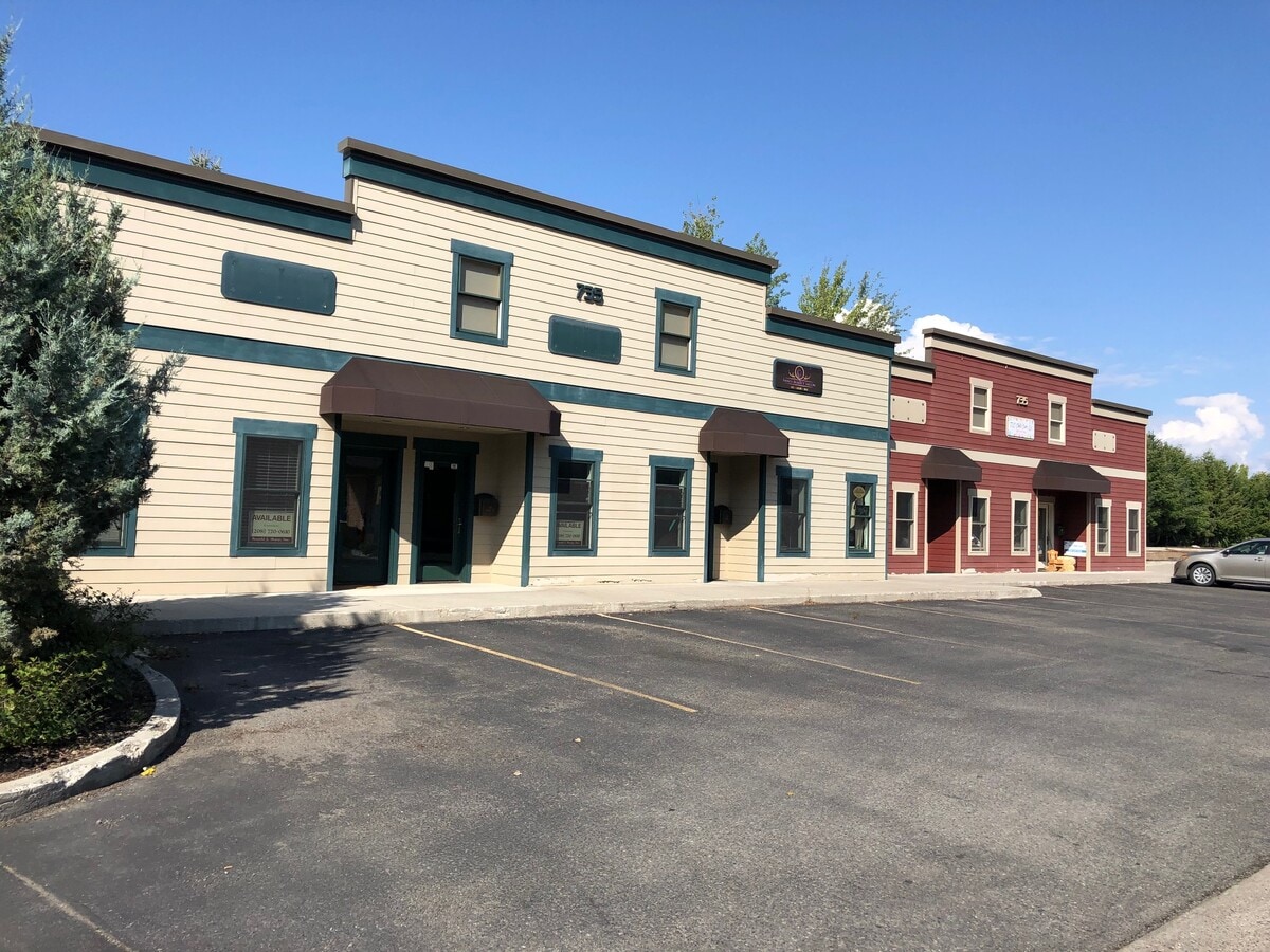 735 N Main St, Bellevue, ID 83313