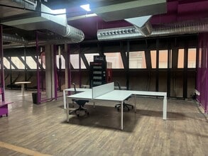 Office/Retail in Madrid, Madrid for lease Interior Photo- Image 2 of 3