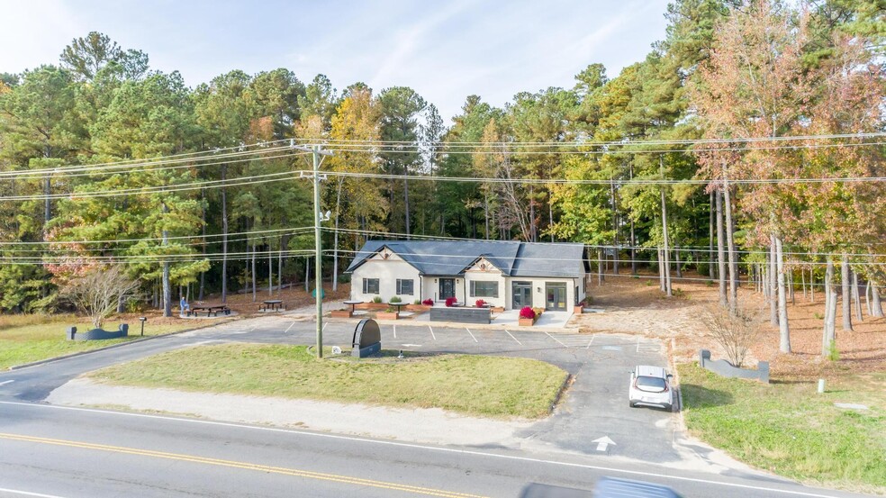 795 Oakridge Farm Hwy, Mooresville, NC for sale - Building Photo - Image 1 of 32