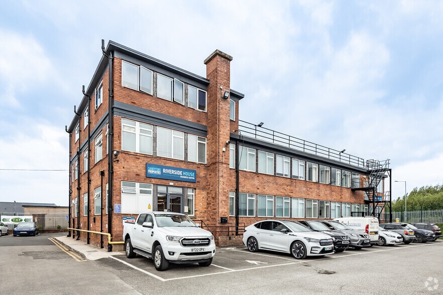 River Ln, Chester for lease - Building Photo - Image 1 of 4