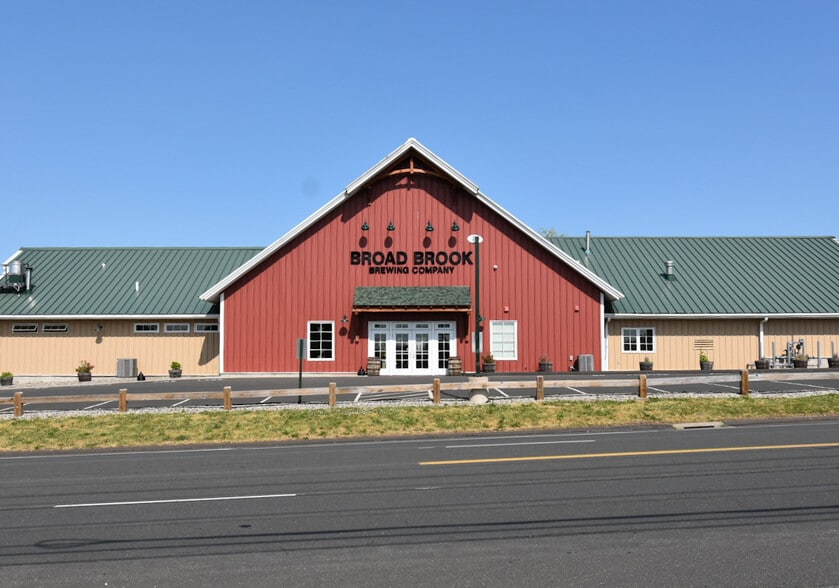 915 South St, Suffield, CT for sale - Building Photo - Image 1 of 1