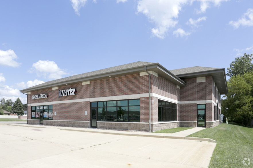 6525 Green Bay Rd, Kenosha, WI for lease - Building Photo - Image 2 of 4