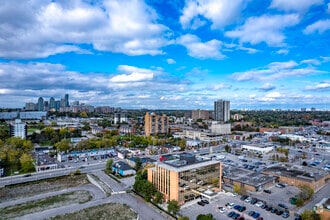 71 King St W, Mississauga, ON - AERIAL  map view