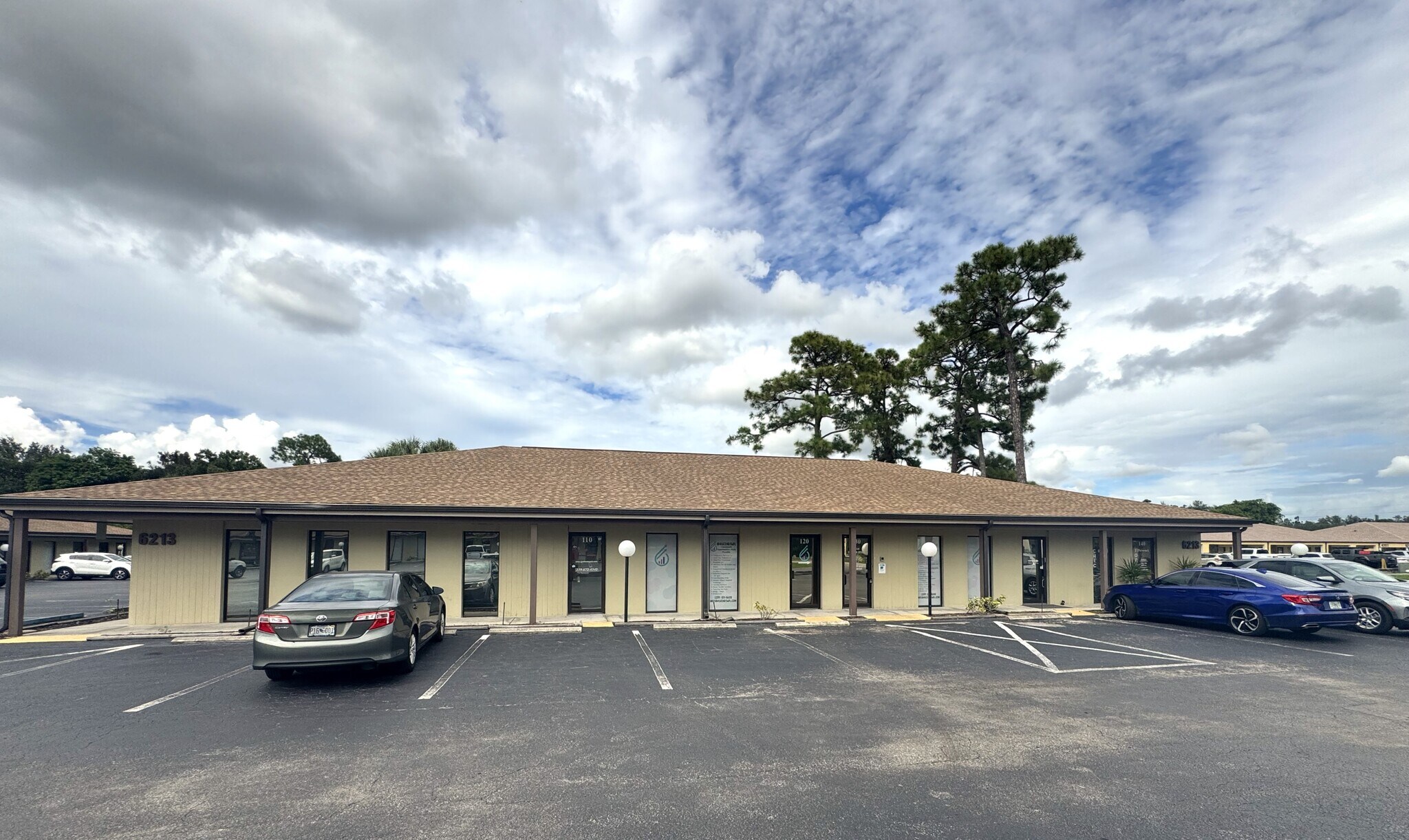 6237 Presidential Ct, Fort Myers, FL for lease Building Photo- Image 1 of 8