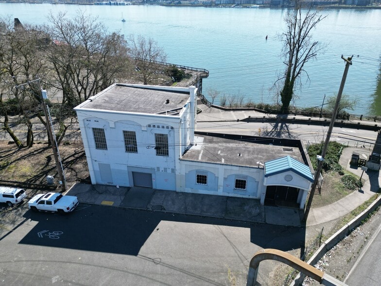 100 & 102 SE Columbia Way, Vancouver, WA for lease - Building Photo - Image 3 of 13