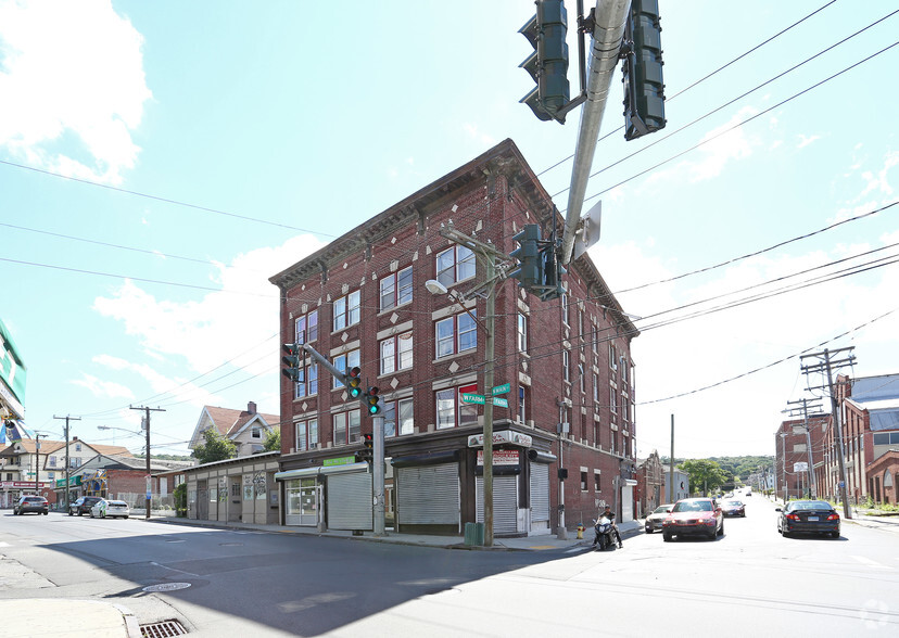 832 N Main St, Waterbury, CT for sale - Primary Photo - Image 1 of 1