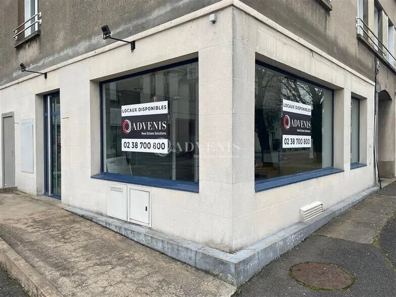 Retail in Orléans for lease - Building Photo - Image 3 of 12