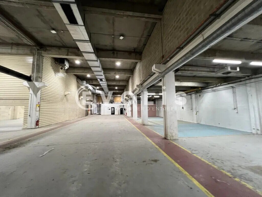 Location Local d'activités 1 699 m² à 16 174 m² - Photo 1