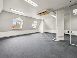 1002-1004 High St, Armadale for lease Interior Photo- Image 2 of 2
