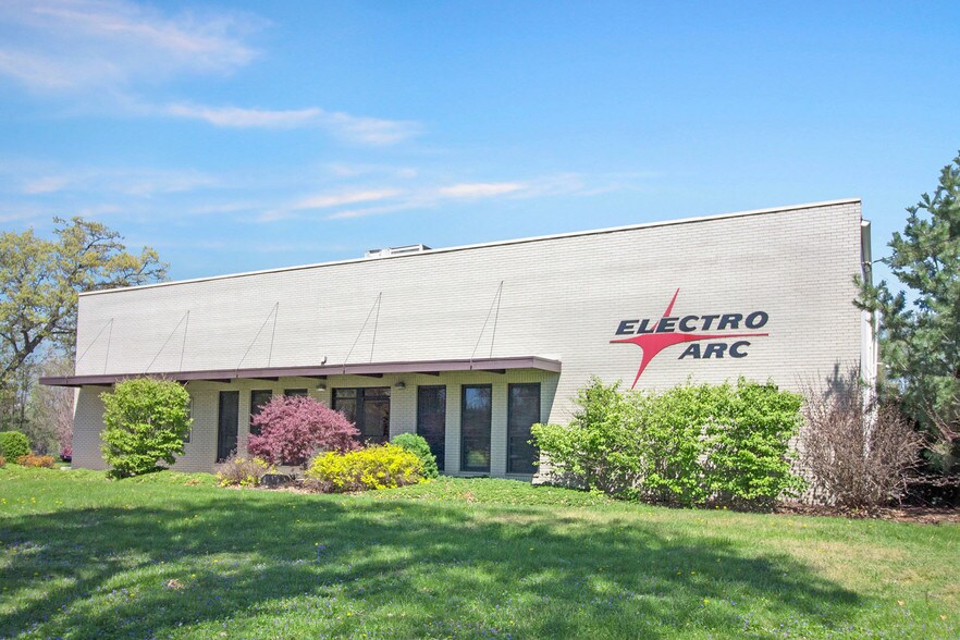 161 Enterprise Dr, Ann Arbor, MI 48103