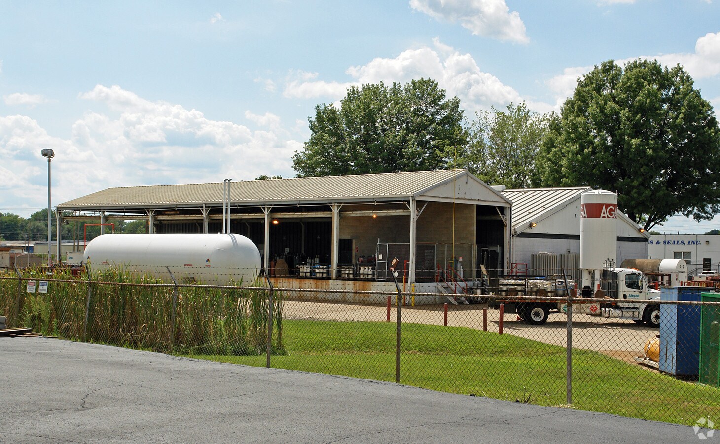 2324 Garfield Ave, Parkersburg, WV 26101