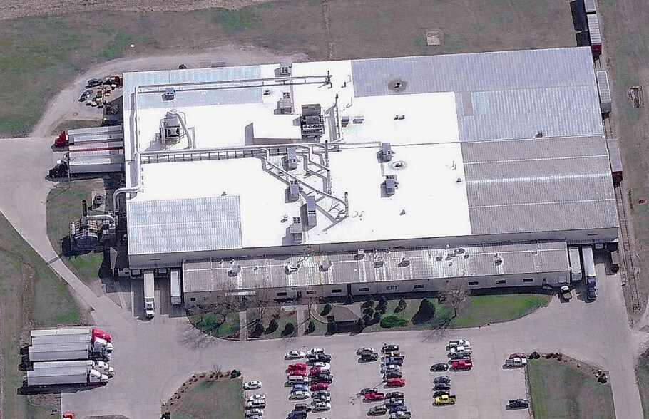 810 E South St, Marengo, IA for sale - Primary Photo - Image 1 of 1