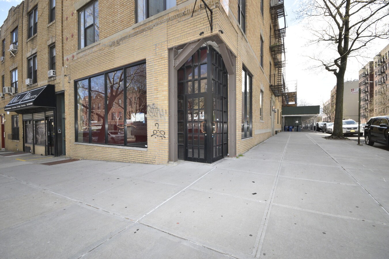 196 Rogers Ave, Brooklyn, NY 11225