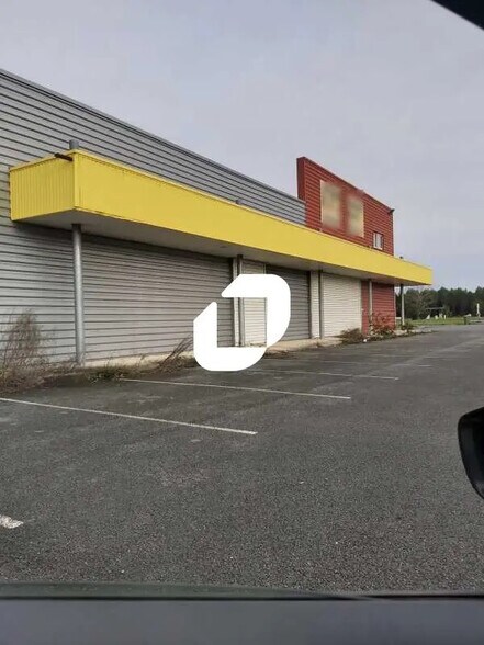 Retail in Le Barp for sale - Building Photo - Image 1 of 1