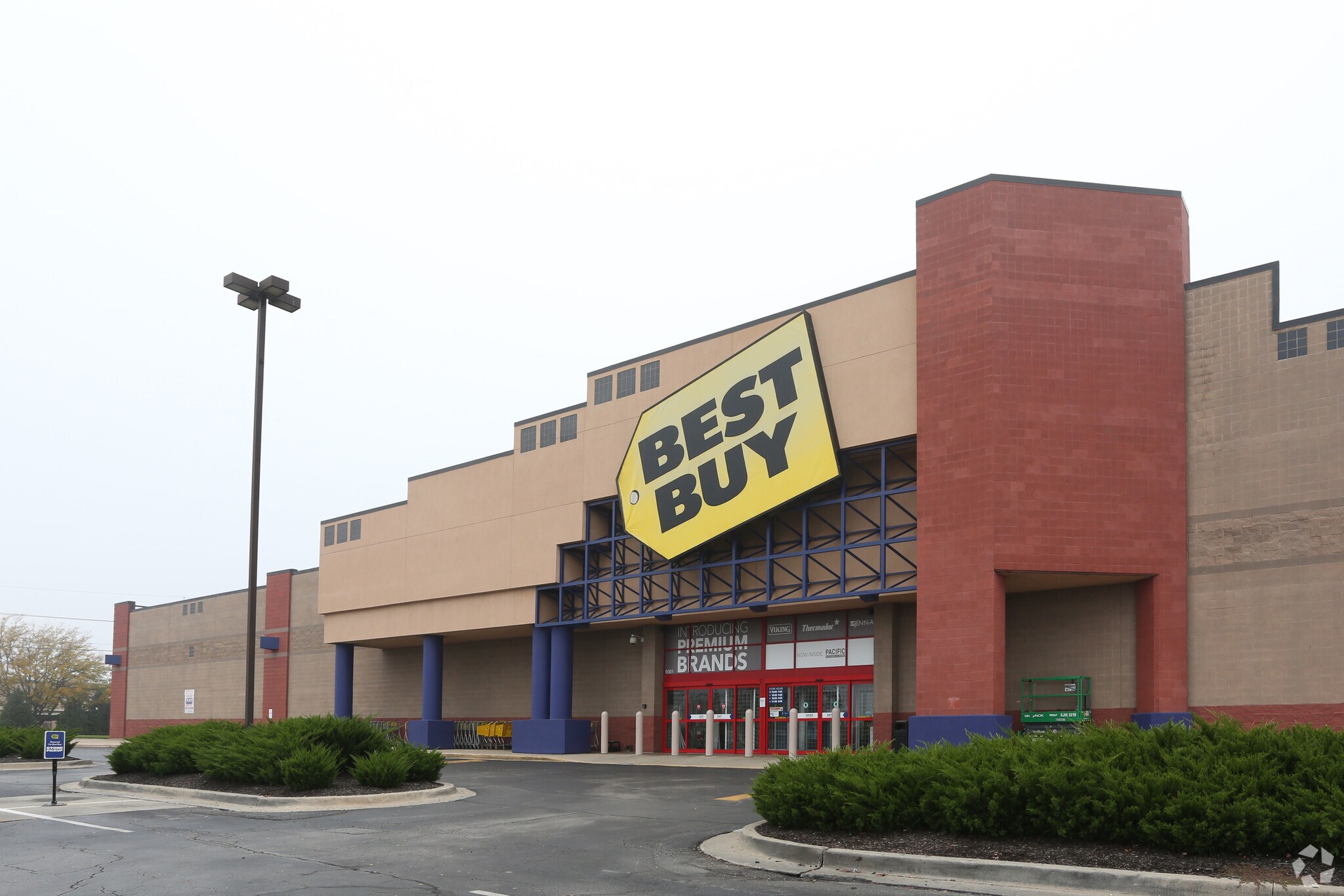 93019331 Quivira Rd, Overland Park, KS 66215 Best Fitness