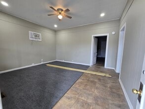 325 Winslow St, Fayetteville, NC for lease Interior Photo- Image 2 of 2