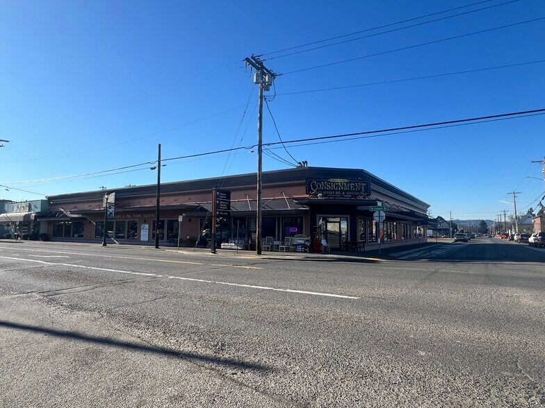 118 N Lewis St, Monroe, WA for sale - Building Photo - Image 1 of 1