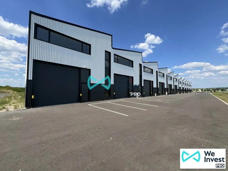 Flex in Cormontreuil for lease - Building Photo - Image 2 of 7