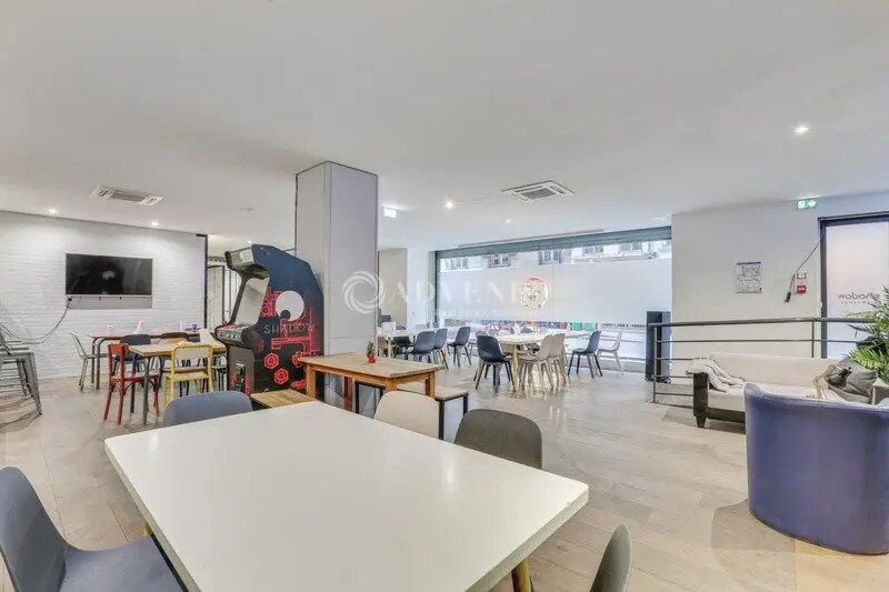 Office in Paris for lease - Interior Photo - Image 2 of 10