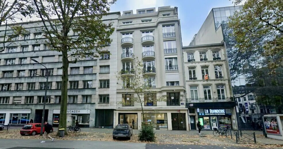 Office in Lille for sale - Building Photo - Image 1 of 12