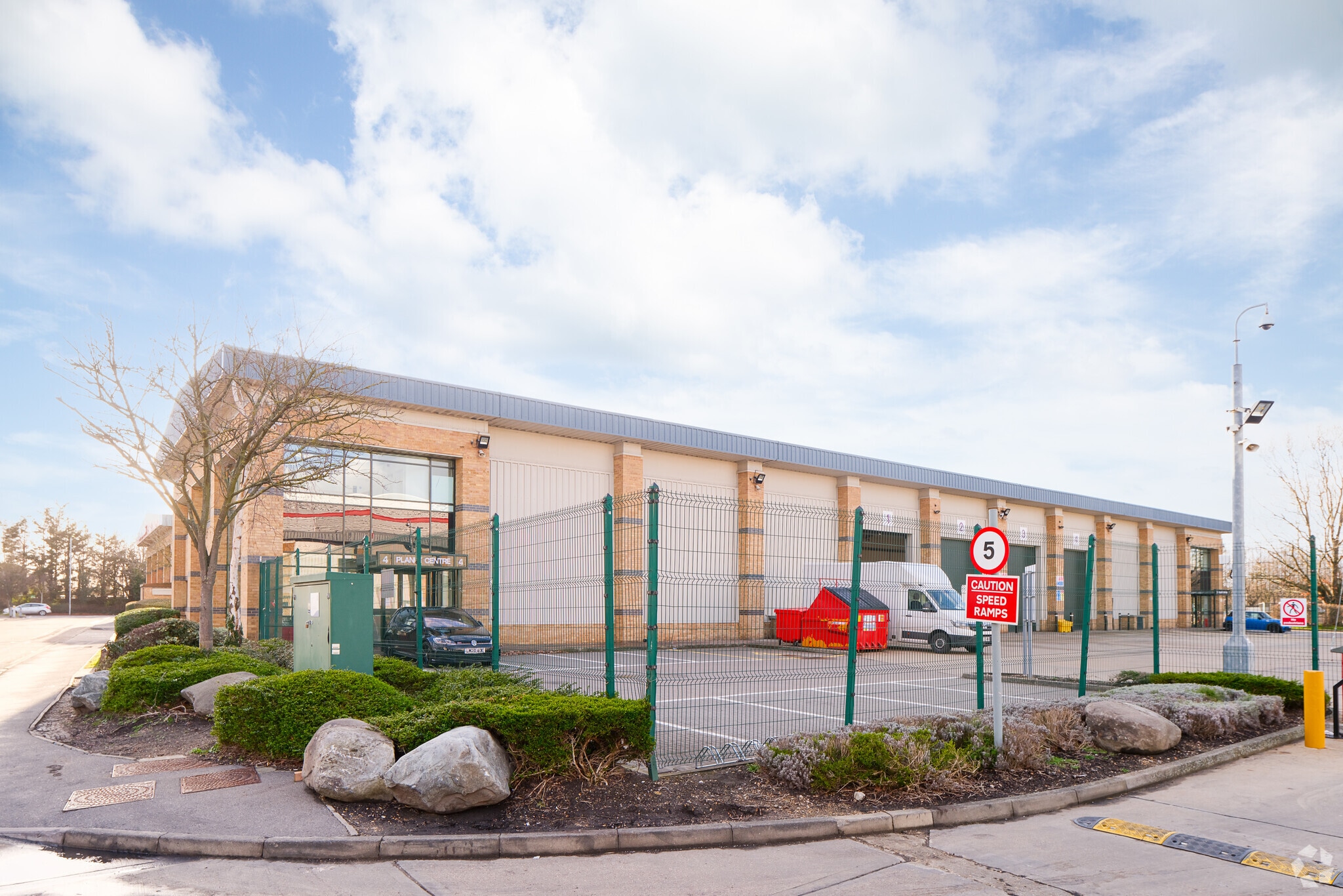 Armadale Rd, Feltham for sale Primary Photo- Image 1 of 1