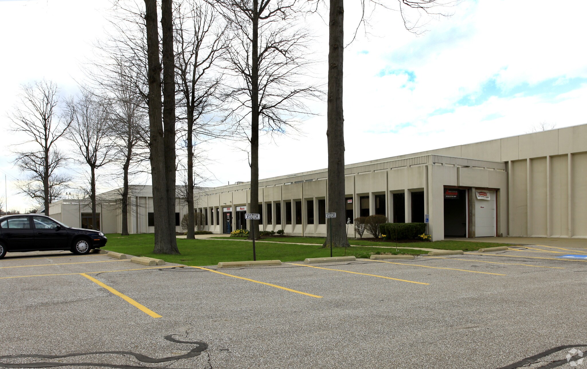 34929 Curtis Blvd, Eastlake, OH 44095 Flex for Lease