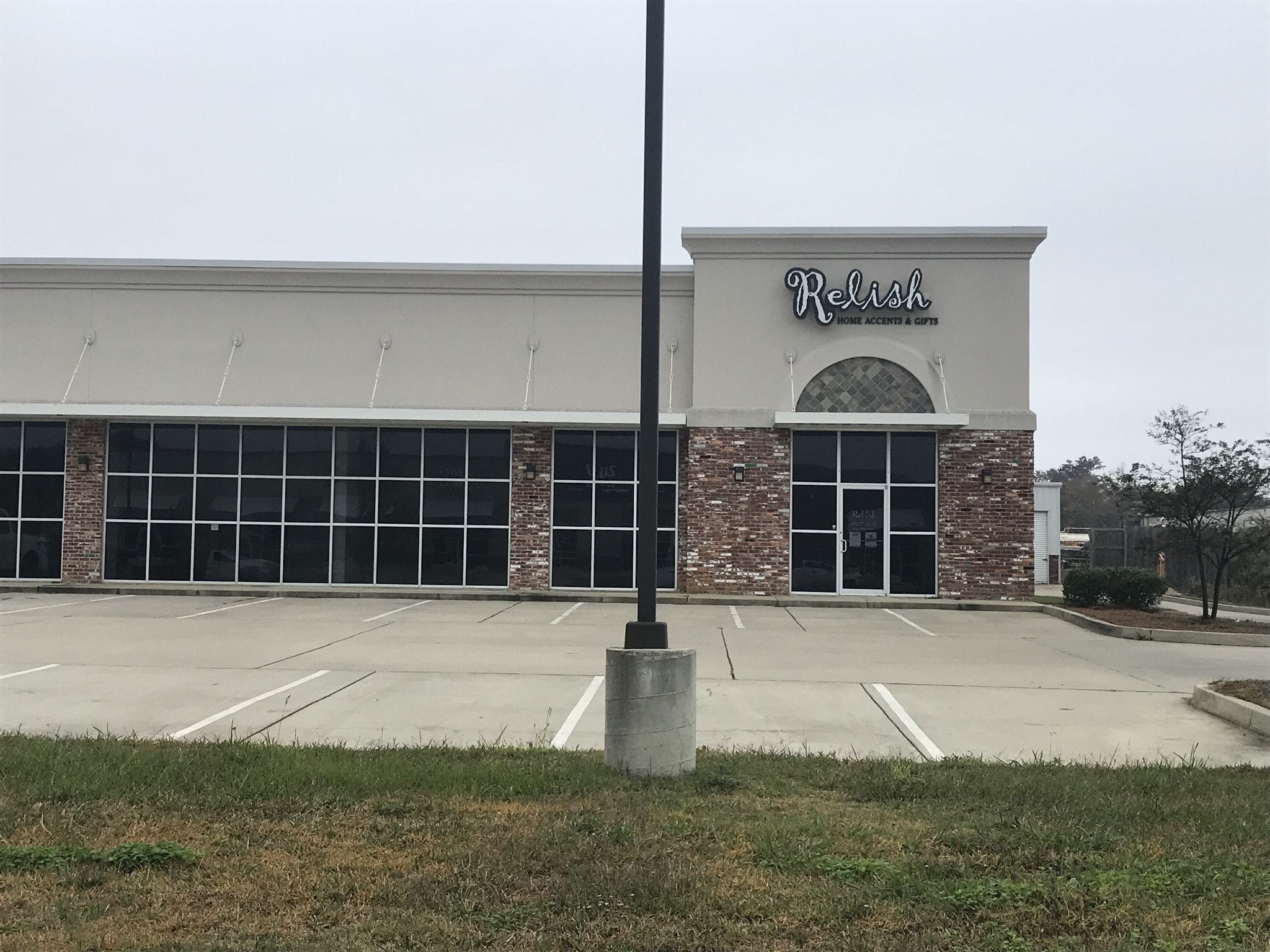 113 Dees Dr, Madison, MS 39110 Retail Space for Lease