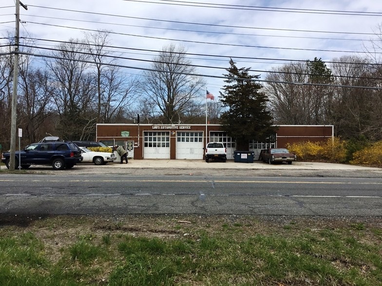 6308 Route 25A, Wading River, NY for sale - Primary Photo - Image 1 of 1