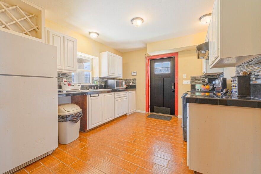 129 E Esperanza St, South Padre Island, TX for sale - Building Photo - Image 2 of 19