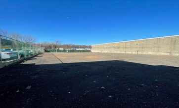 514 Industrial Loop, Staten Island, NY - aerial  map view - Image1