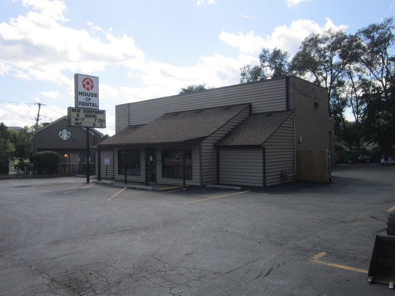 318 N Milwaukee Ave, Wheeling, IL for lease - Building Photo - Image 2 of 17