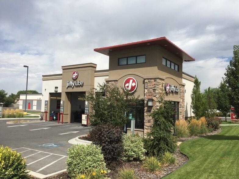 1953 N 2000 W, Clinton, UT for sale - Primary Photo - Image 1 of 1